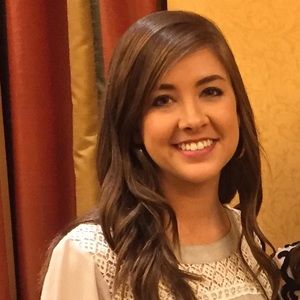 Meet your Posher, Laura